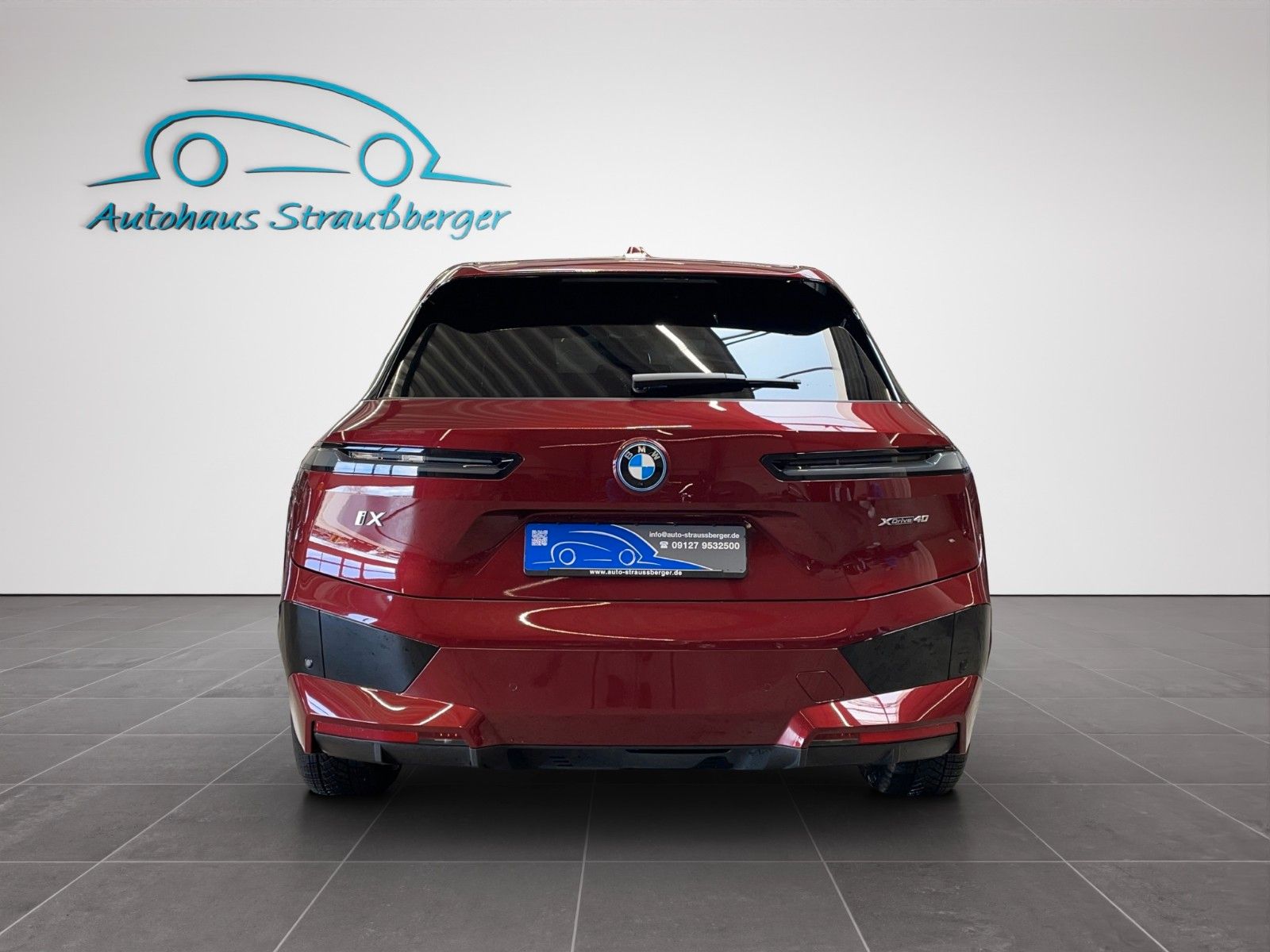 BMW iX4 xDr Sport 360° AHK Sitzbel ACC HuD Laser