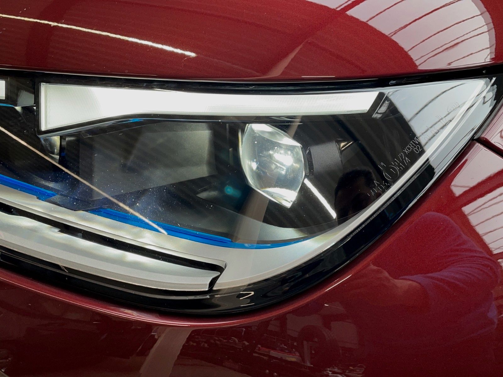 BMW iX4 xDr Sport 360° AHK Sitzbel ACC HuD Laser
