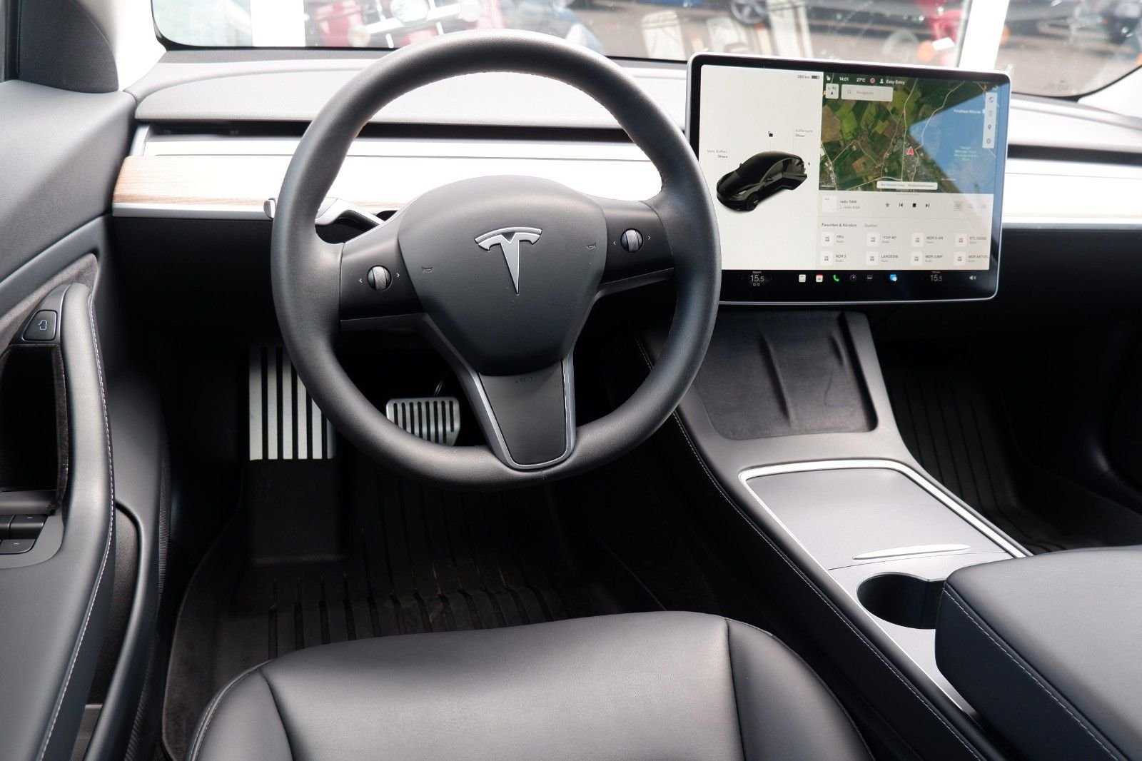 Tesla Model 3 Allradantrieb mit Dualmotor Long Range
