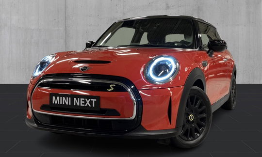 MINI Cooper SE  Essential 3d