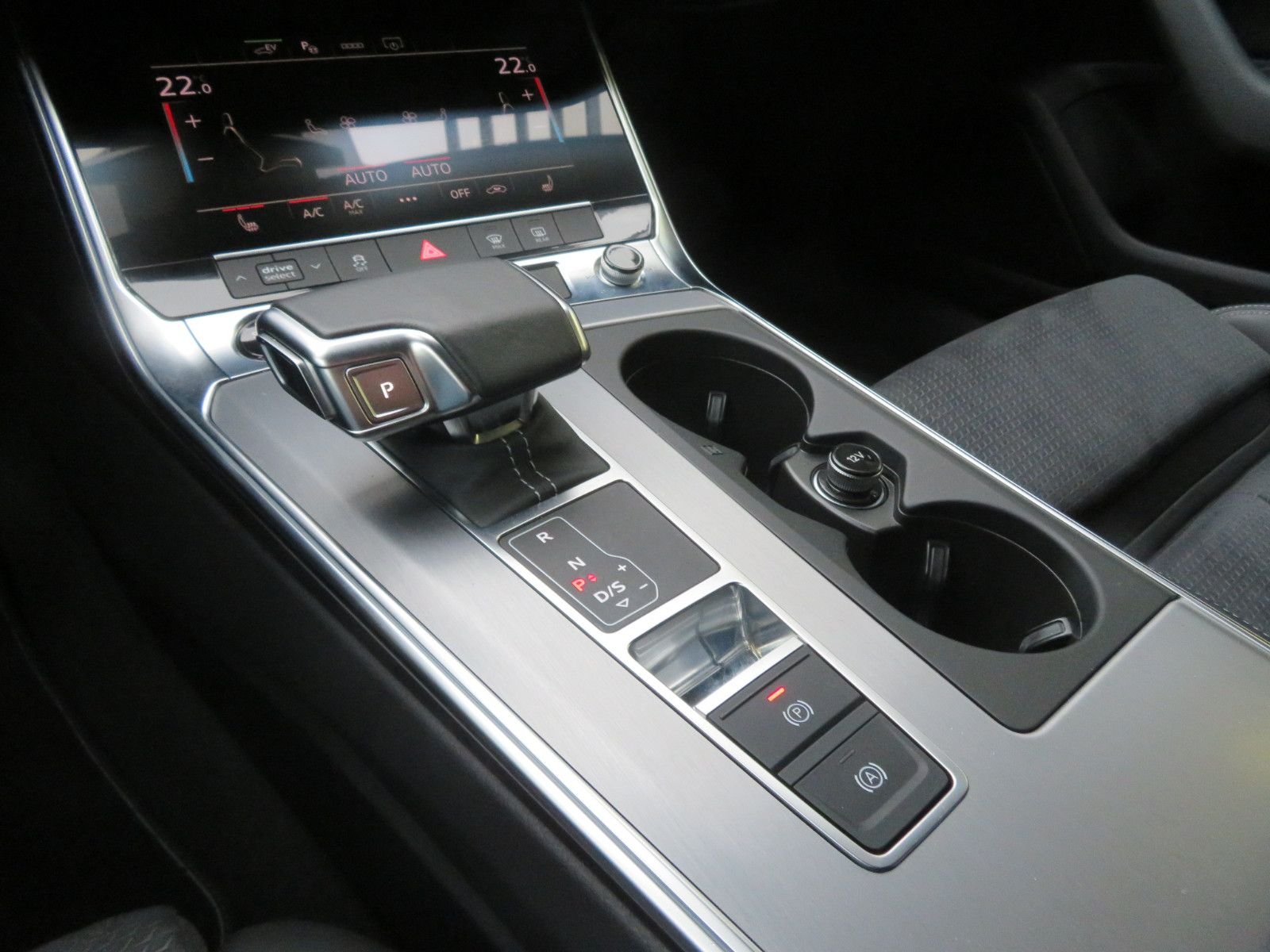 Audi A6 Avant TFSI e Sport 55 TFSIe Quattro *S-LINE *