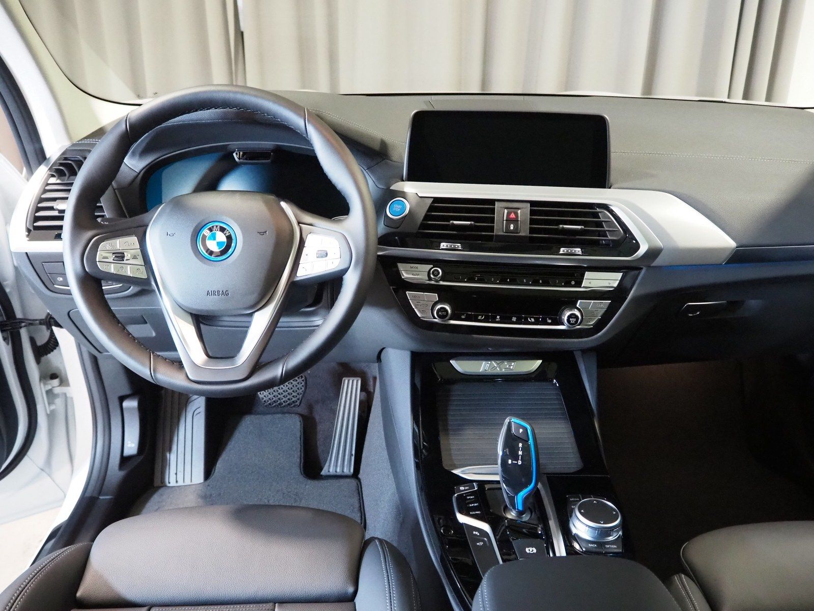 BMW iX3 sDrive (Impressive 360° AHK Pano HUD H/K)