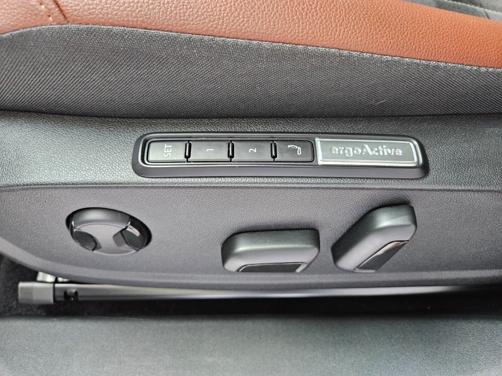 VW ID.5 Pro Perform Matrix/Panorama/Head-Up/Cam-360