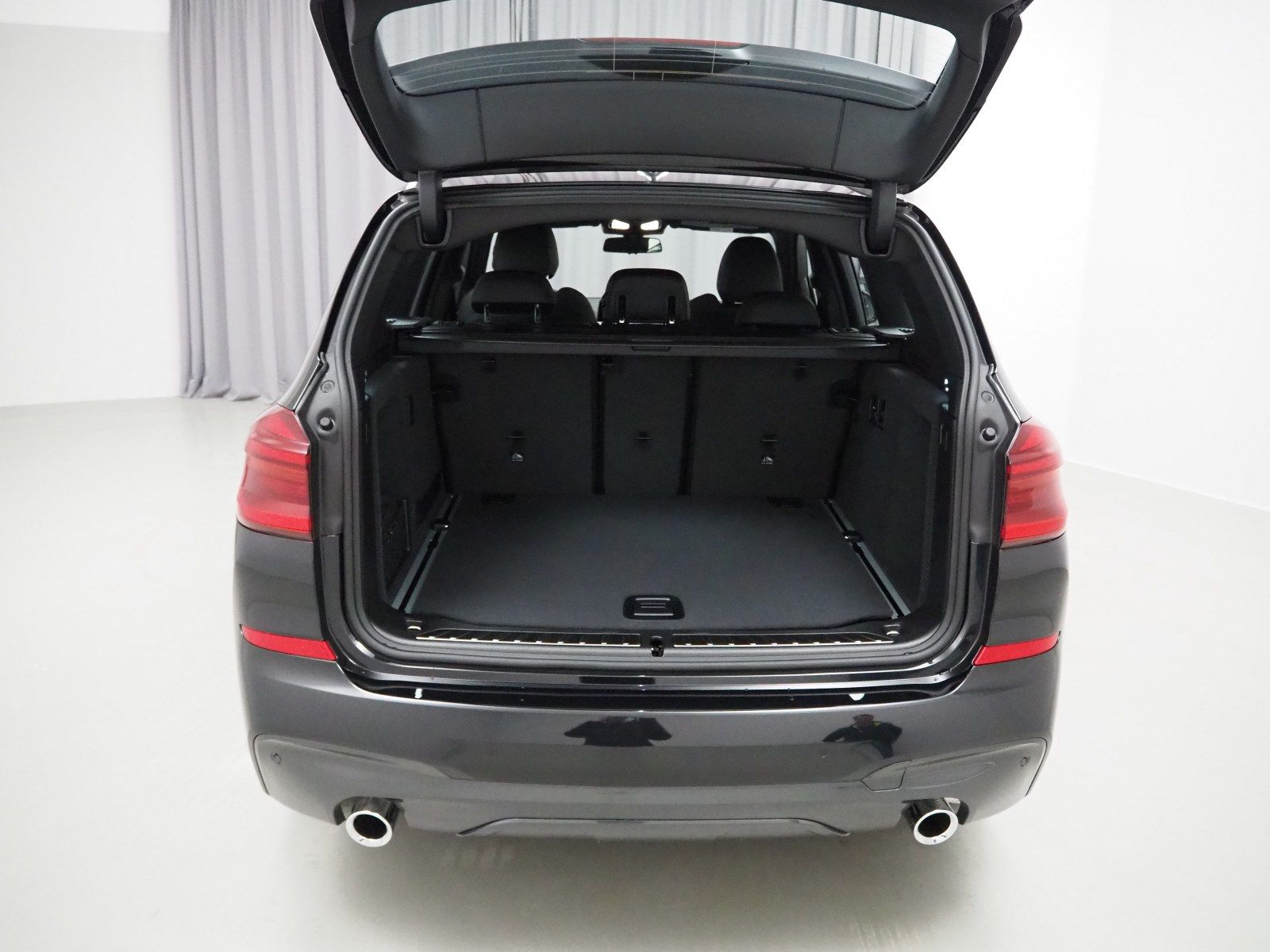 BMW X3 xDrive 30d (M-Sport 360° Navi LED AHK HUD)