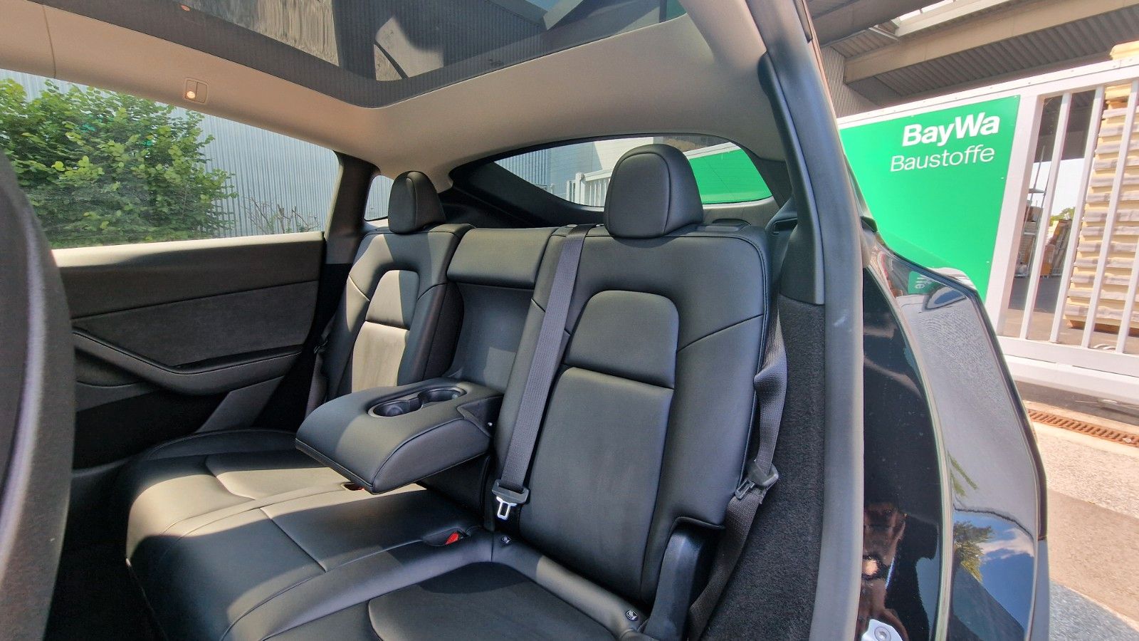Tesla Model Y Performance Dual Motor AWD AMD Ryzen
