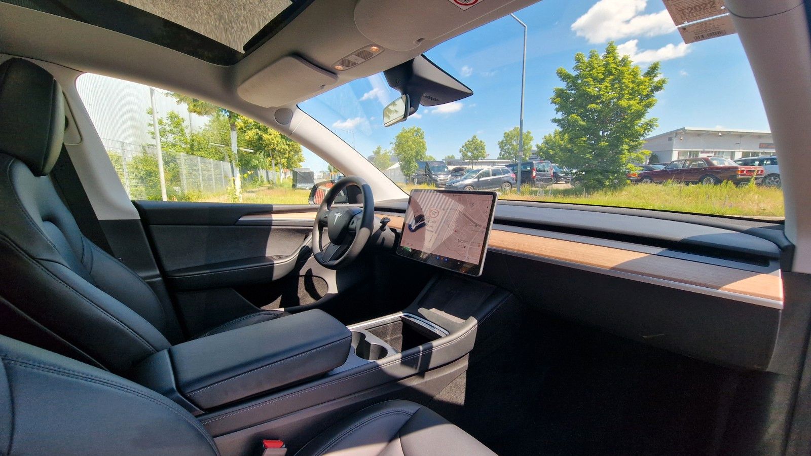 Tesla Model Y Performance Dual Motor AWD AMD Ryzen