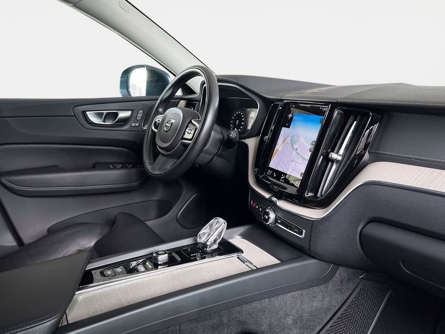 Volvo XC60 B5 AWD Inscription Aut Standh PilotAssist