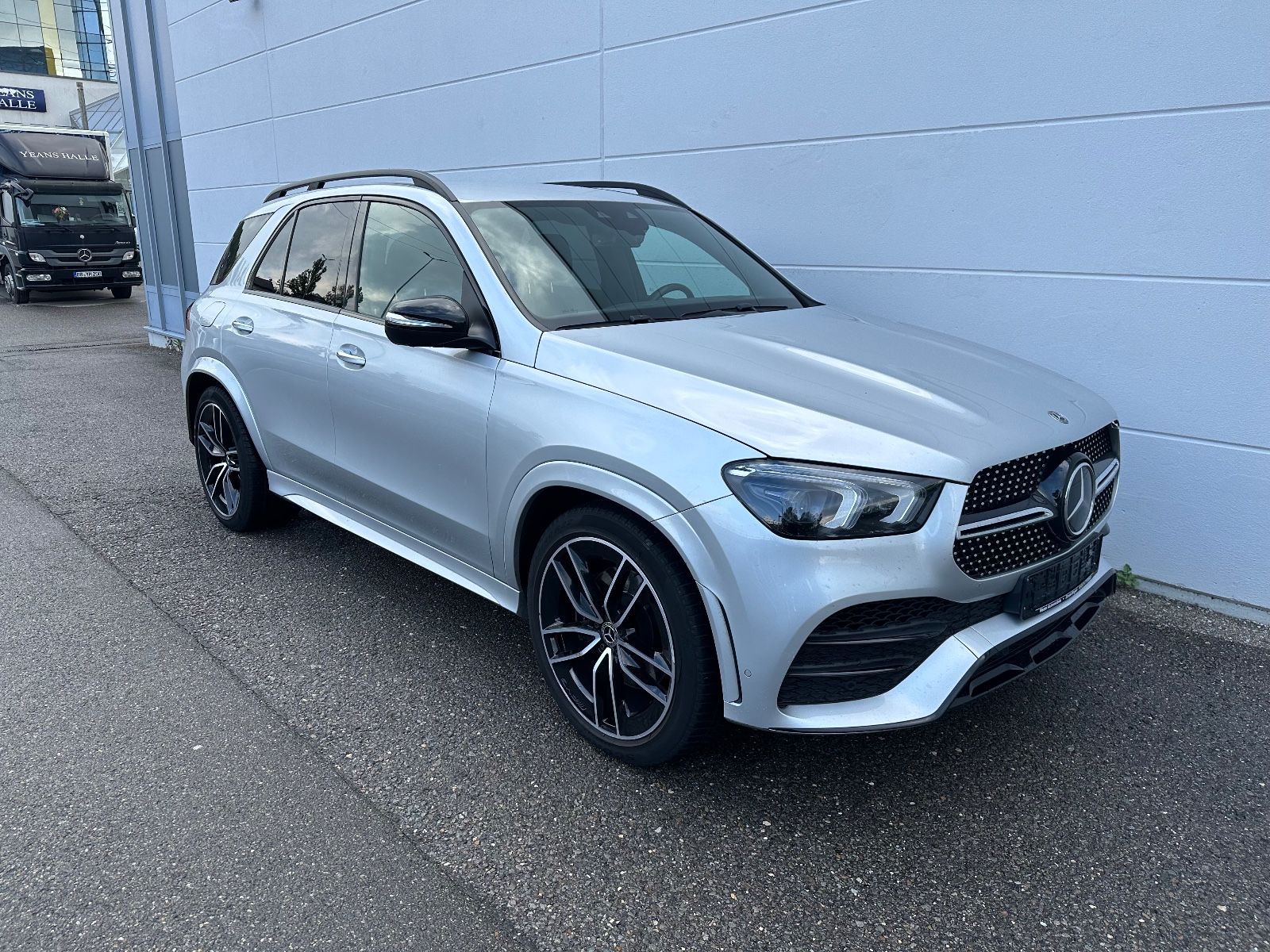 Mercedes GLE400 4M*AMG-LINE*DISTRO*HUD*BURM*AIRM*AHK*22