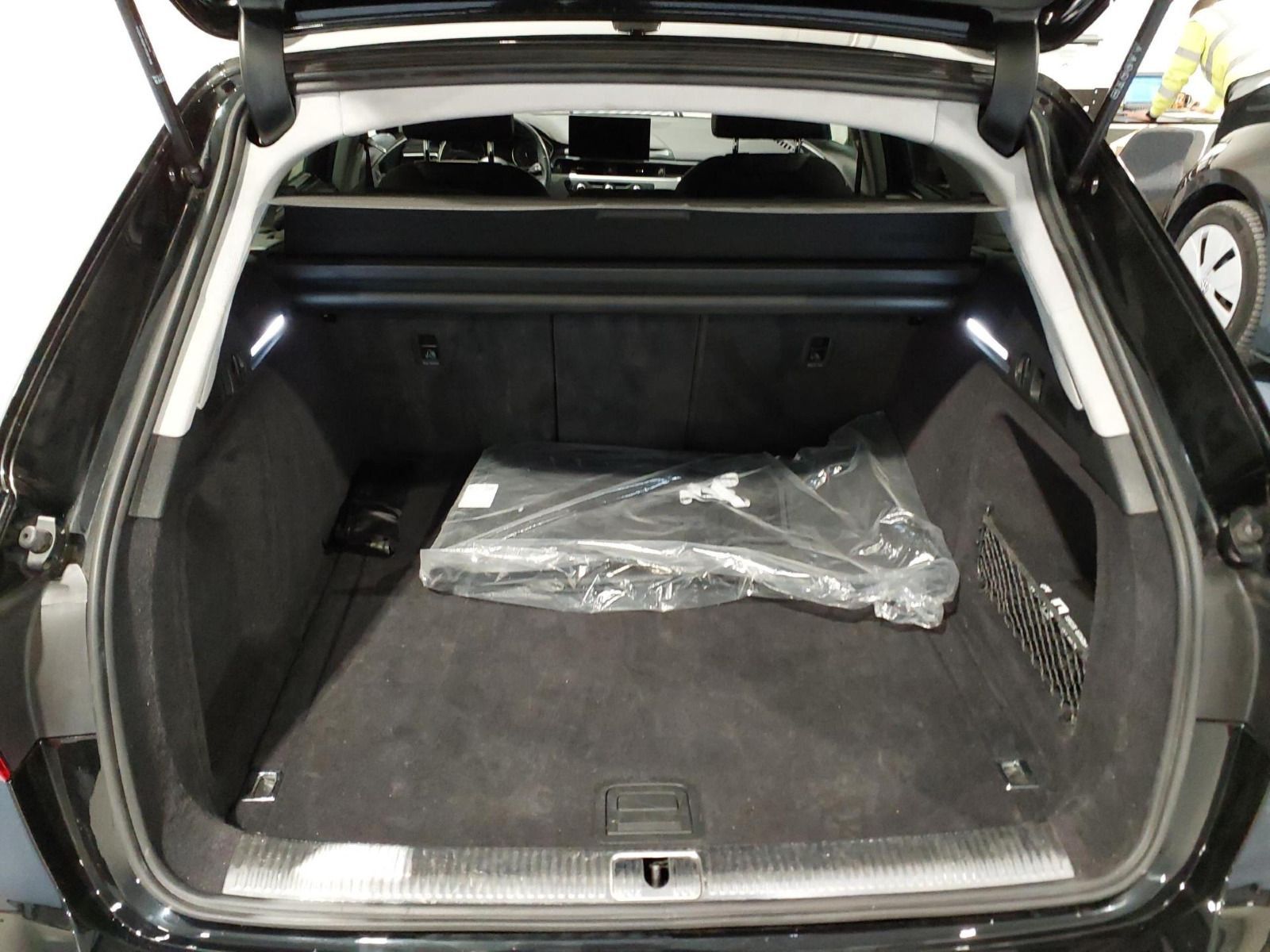 Audi A4 Avant 35 TFSI S tronic Navi SHZ Alu Keyless