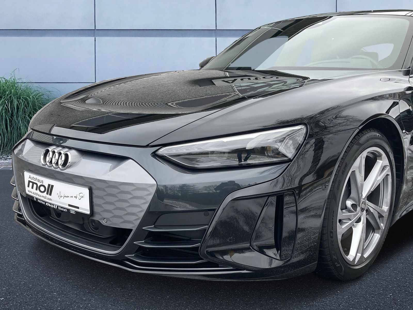 Audi e-tron  GT quattro