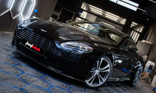 Aston Martin V12 Vantage FULL CARBON MANUAL REAR CAMERA MY201