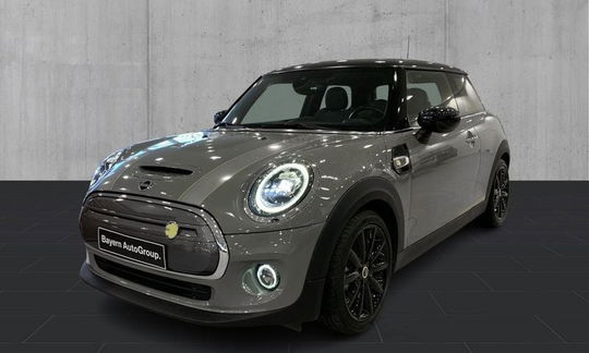 MINI Cooper SE  Essential 3d