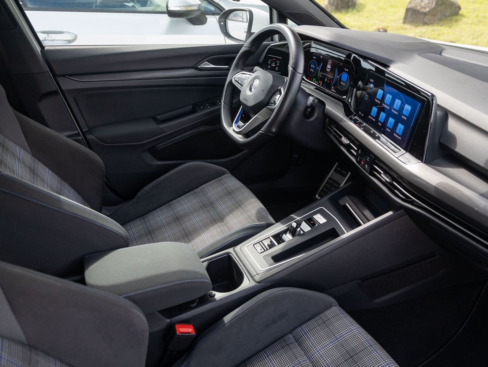 VW Golf VIII GTE 1.4 eHybrid DSG Navi LED Digital C