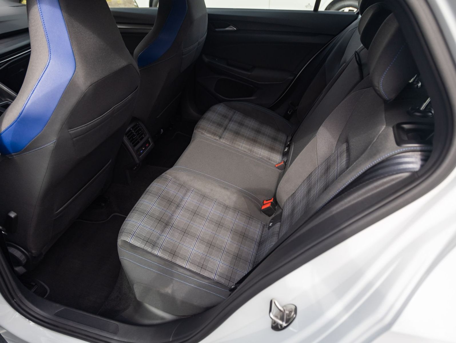 VW Golf VIII GTE 1.4 eHybrid DSG Navi LED Digital C