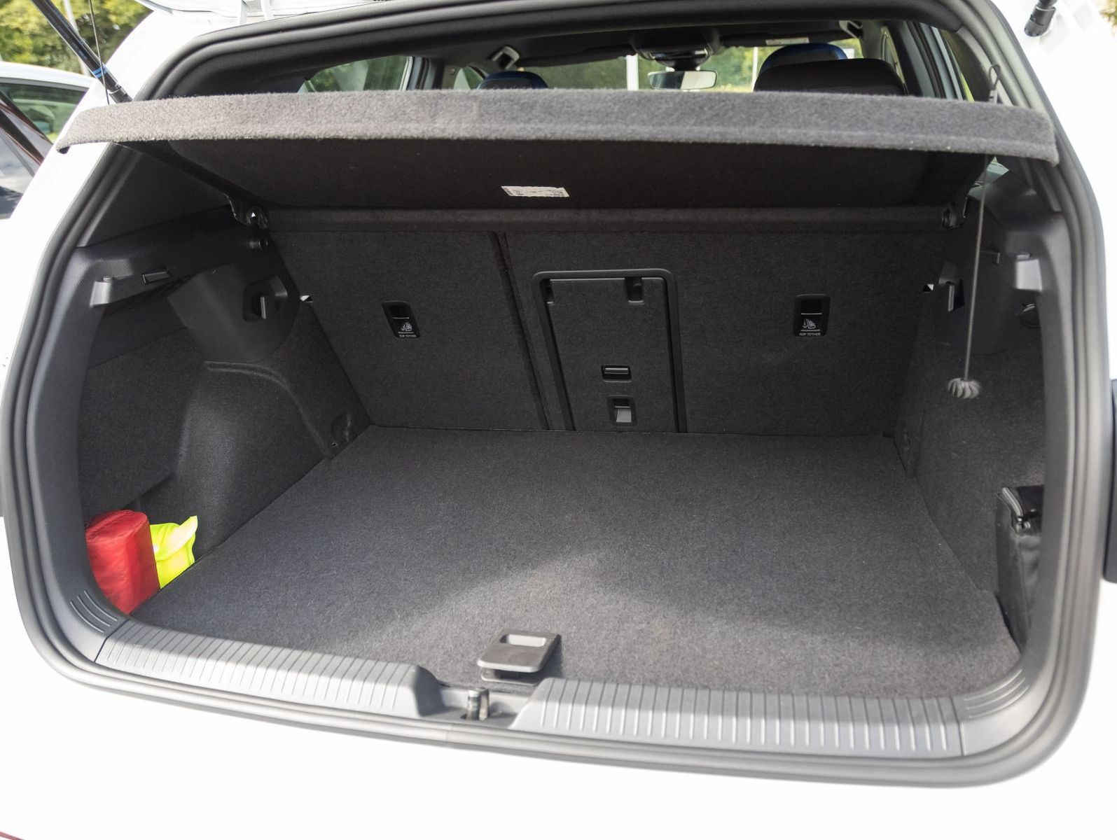 VW Golf VIII GTE 1.4 eHybrid DSG Navi LED Digital C