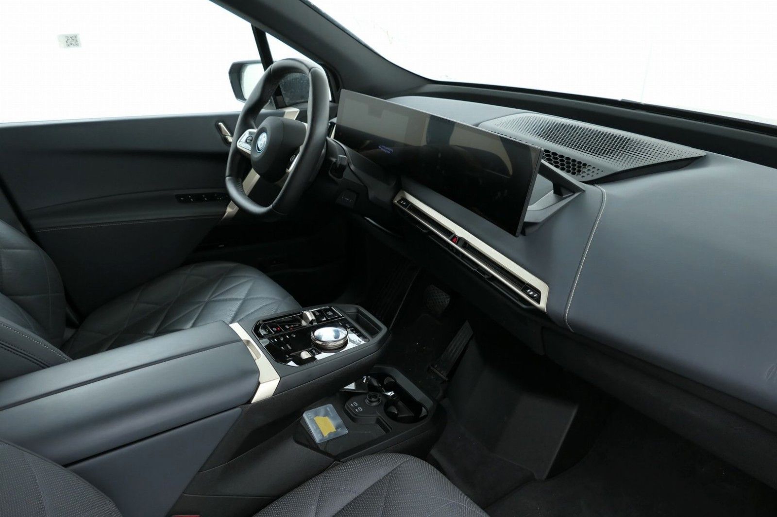BMW iX4 xDrive Sport AHK HuD ACC KZ 4-Z-Klimaaut.
