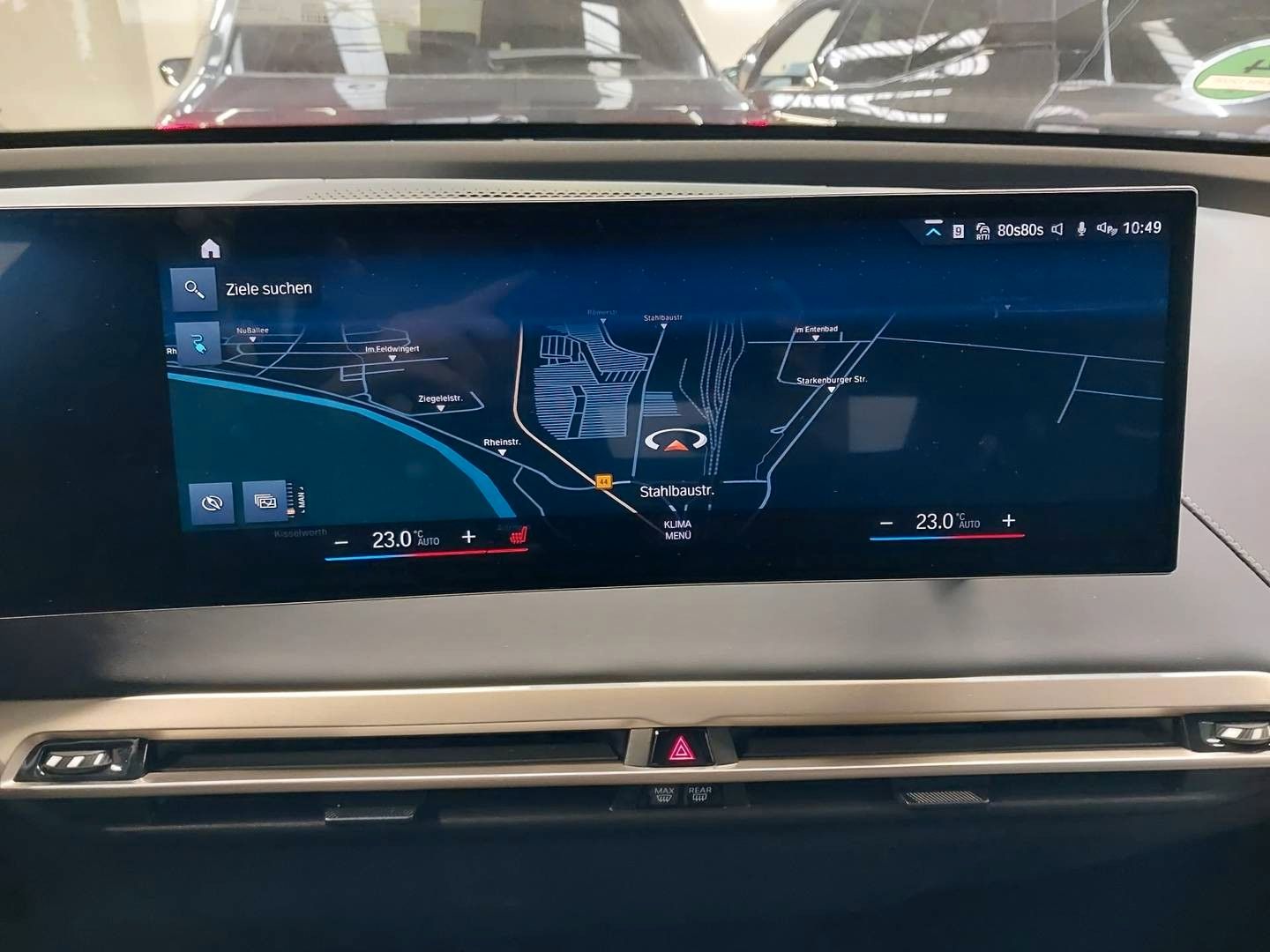 BMW iX4 xDrive Sport AHK HuD ACC KZ 4-Z-Klimaaut.
