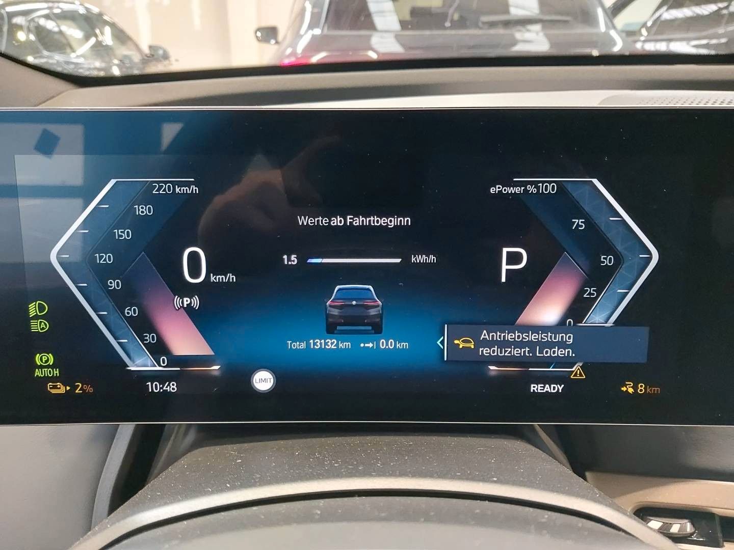 BMW iX4 xDrive Sport AHK HuD ACC KZ 4-Z-Klimaaut.