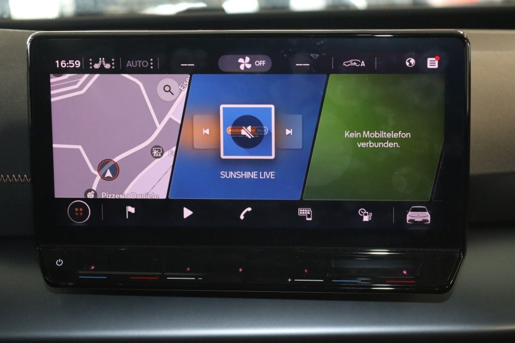 Cupra Born Wärmepumpe-CCS-Sportsitze-Navi-Pilot M-LED-