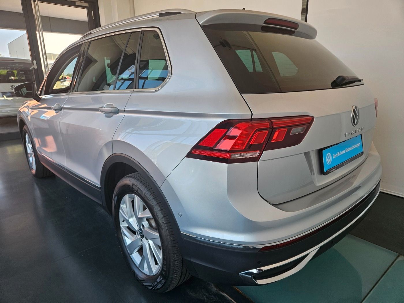 VW Tiguan Elegance 1.4 Hybrid AHK Panoramadach Kame