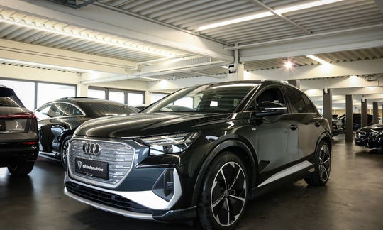 Audi Q4 e-tron 50 S-line quattro 5d