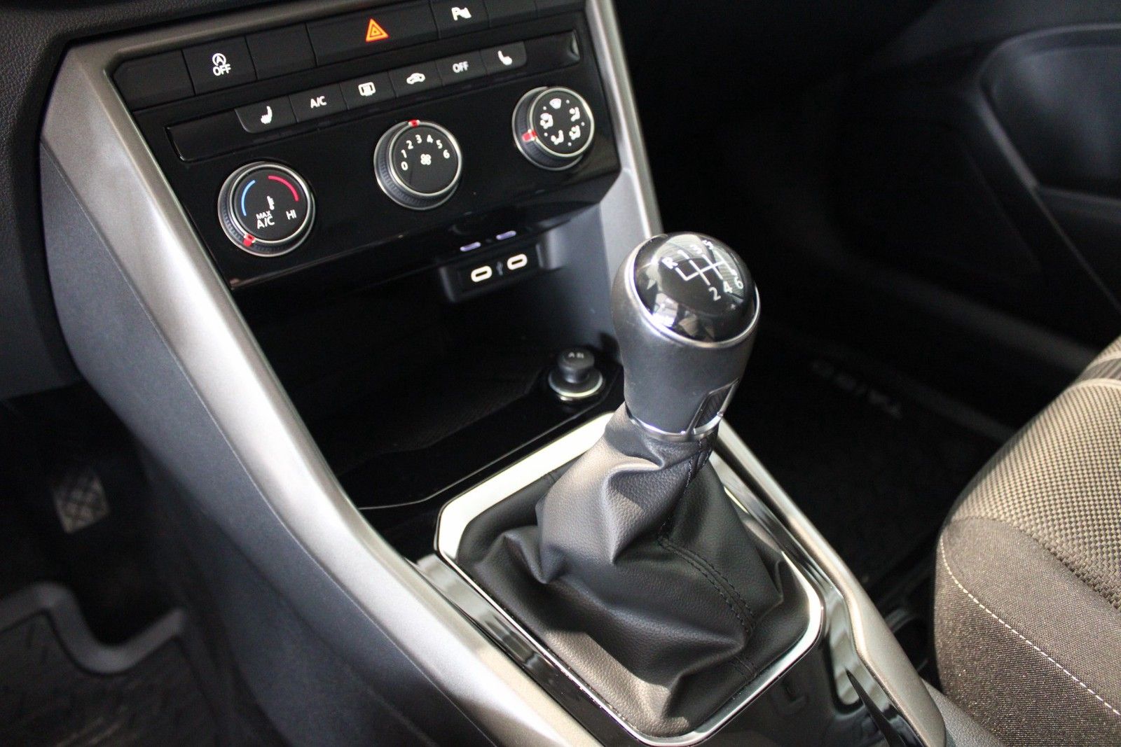 VW T-Roc 1.0 TSI Style *PDC *CARPLAY*