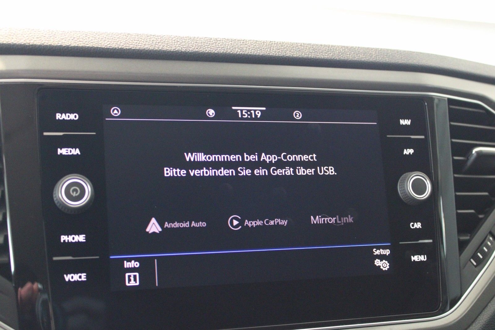 VW T-Roc 1.0 TSI Style *PDC *CARPLAY*