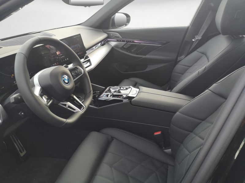 BMW i5 eDrive40 Limousine AHK M-Sport Innovation