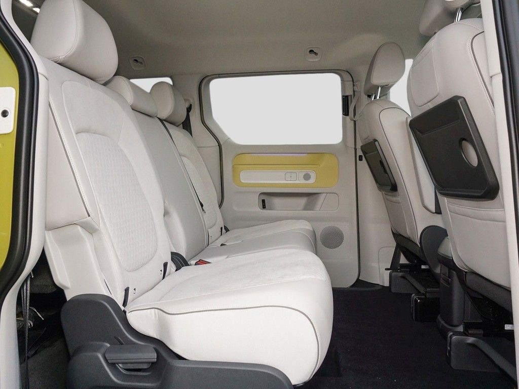 VW ID.Buzz PRO