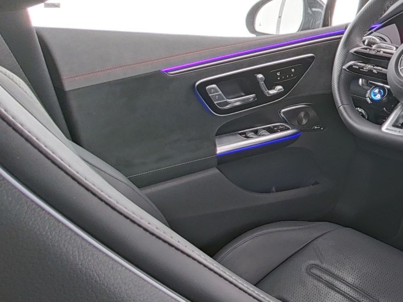 Mercedes EQE43 AMG 4M / Premium / HYPERSCREEN / Massage