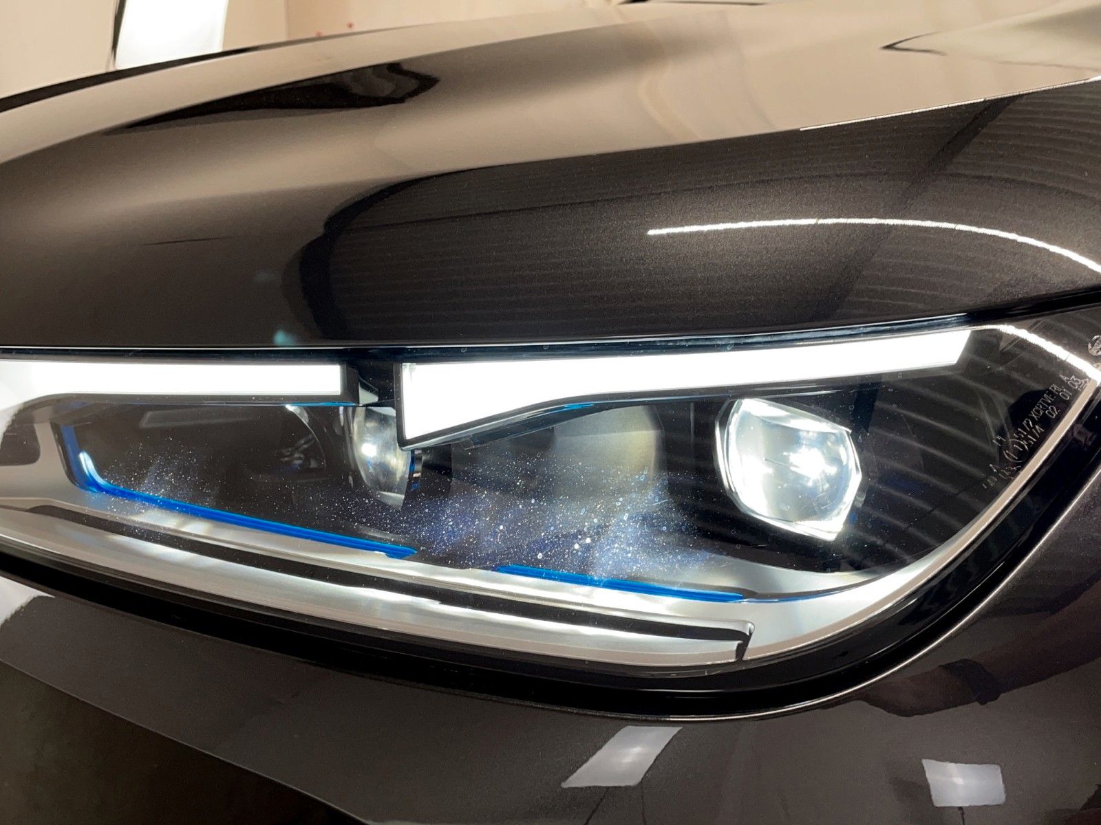 BMW iX4 40 xDr Sport 360° AHK Sitzbel ACC HuD Laser