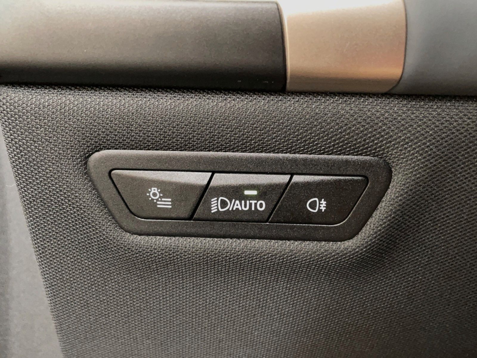 BMW iX4 40 xDr Sport 360° AHK Sitzbel ACC HuD Laser