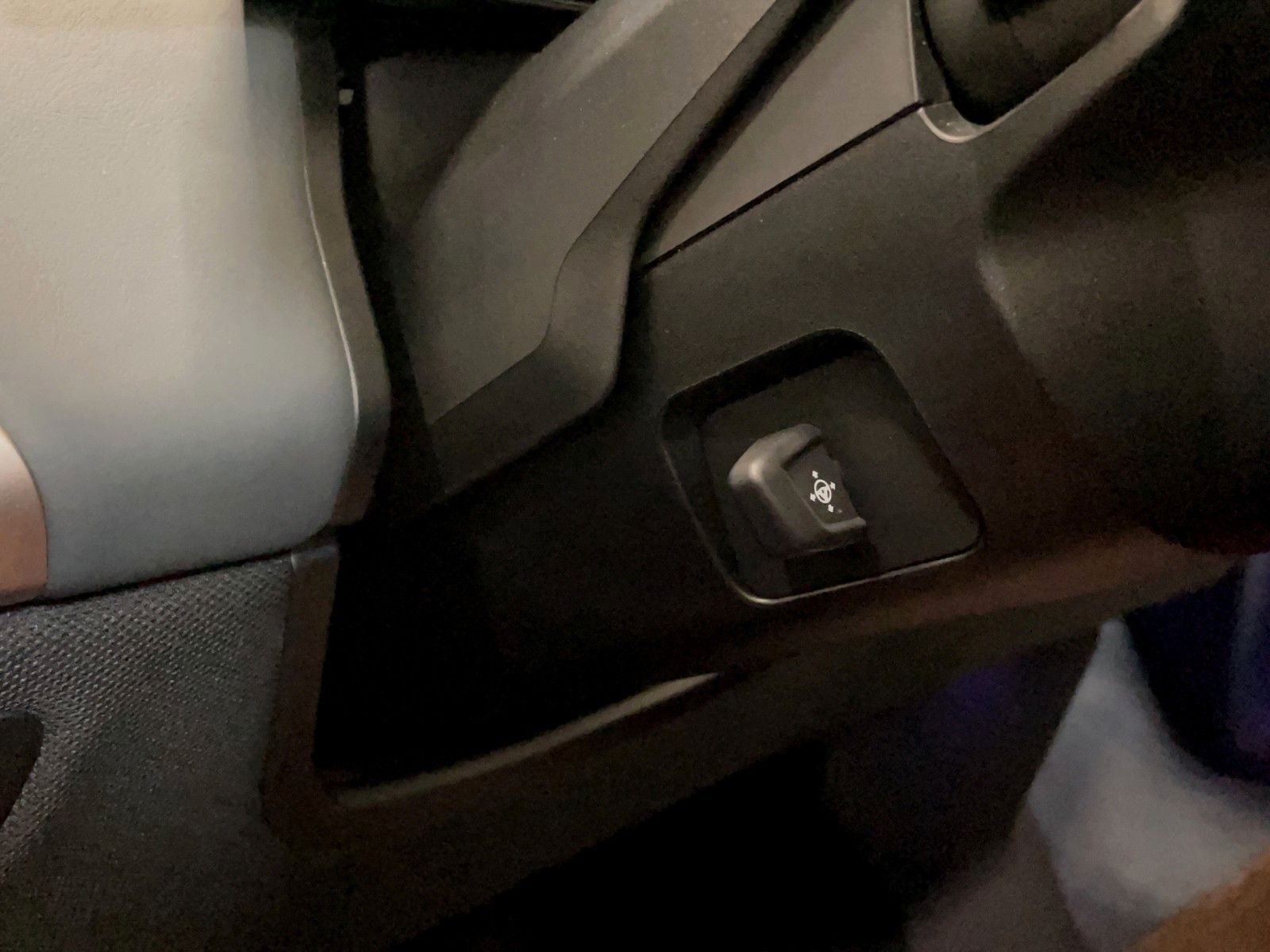 BMW iX4 40 xDr Sport 360° AHK Sitzbel ACC HuD Laser