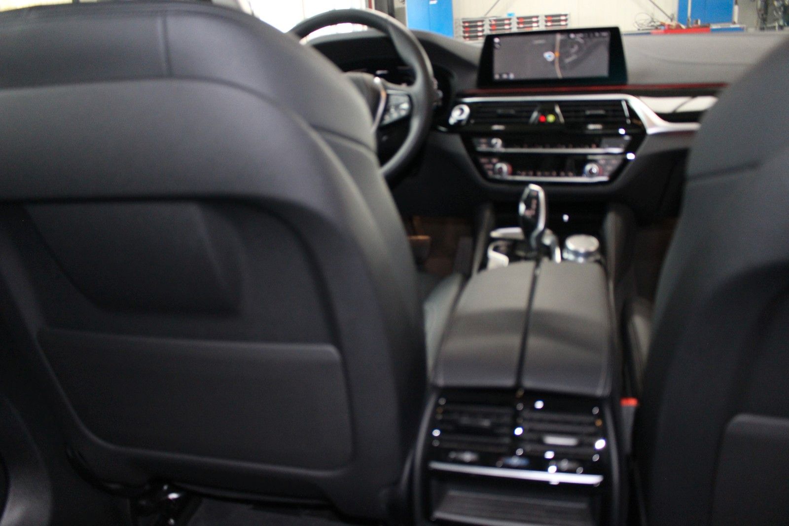 BMW 530e Luxury 19.000km 8 fach Alu So+Wi NP75.020€