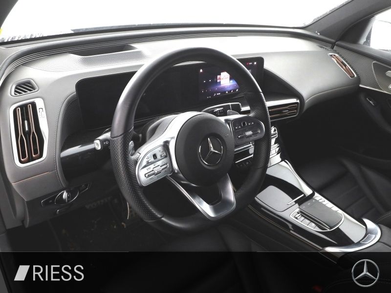 Mercedes EQC400 4M AMG Sport Distr HUD Schiebe Tritt