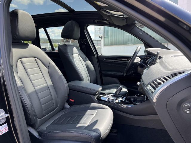 BMW X3 x30e Leder ACC Kamera PanoDach LiveProf.Ha/Ka