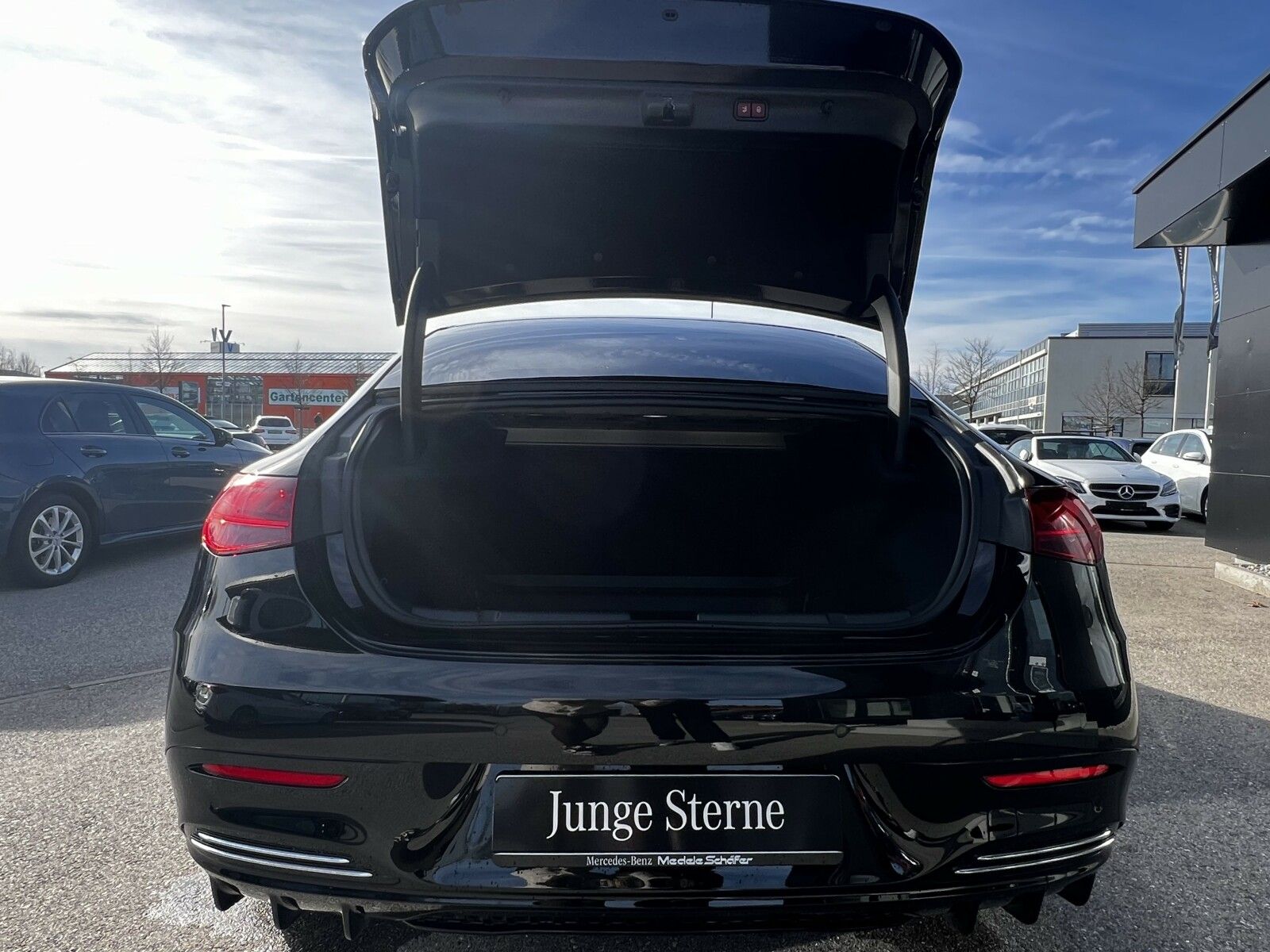 Mercedes EQE350+ AMG D-Light Distronic Abrisskante TOP