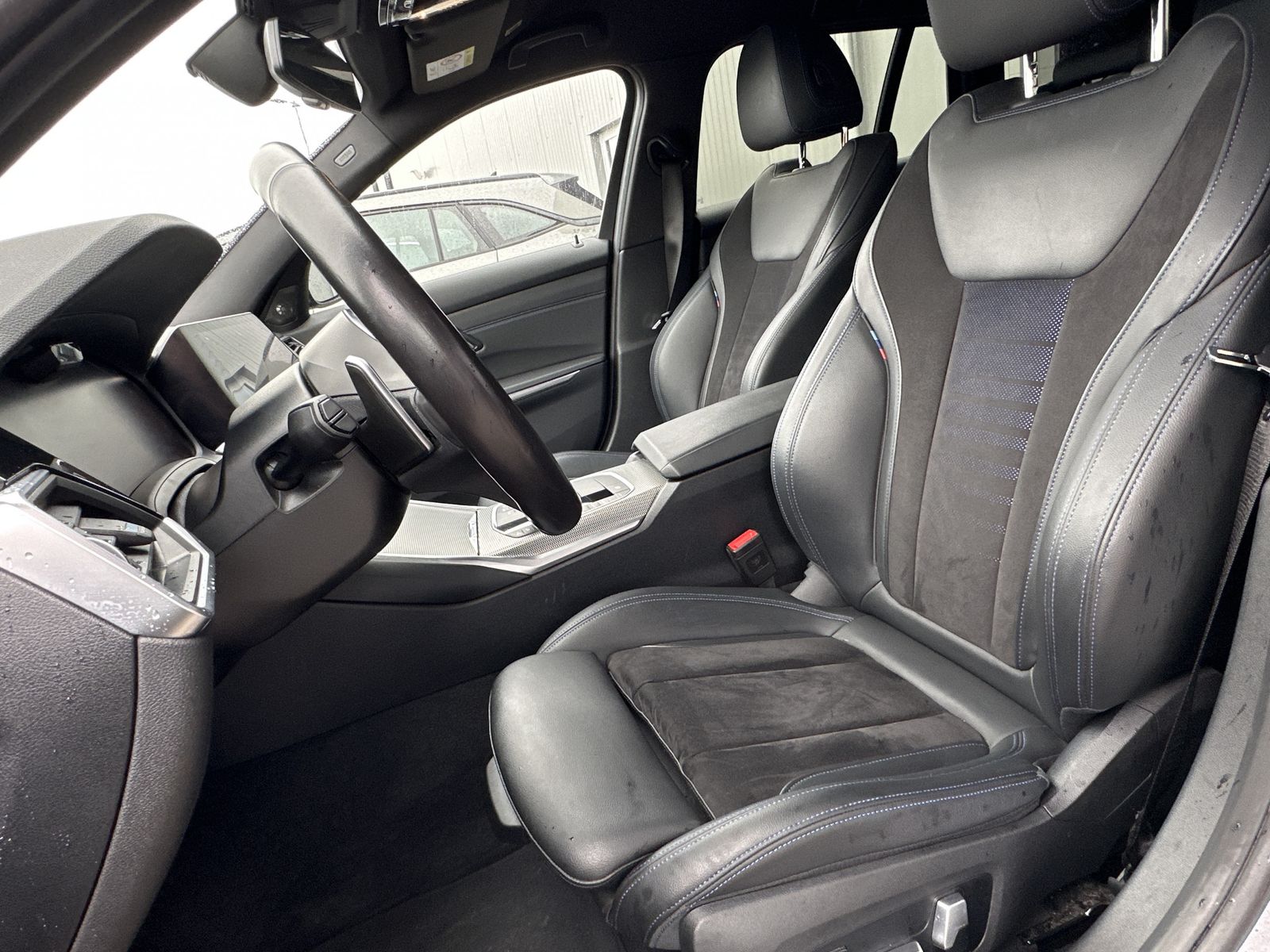 BMW 320d Touring M-Sport NAV+LED+AHK+ACC+19ZOLL+360°