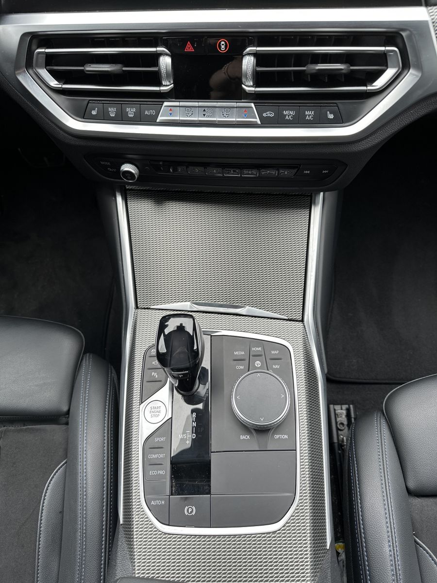 BMW 320d Touring M-Sport NAV+LED+AHK+ACC+19ZOLL+360°