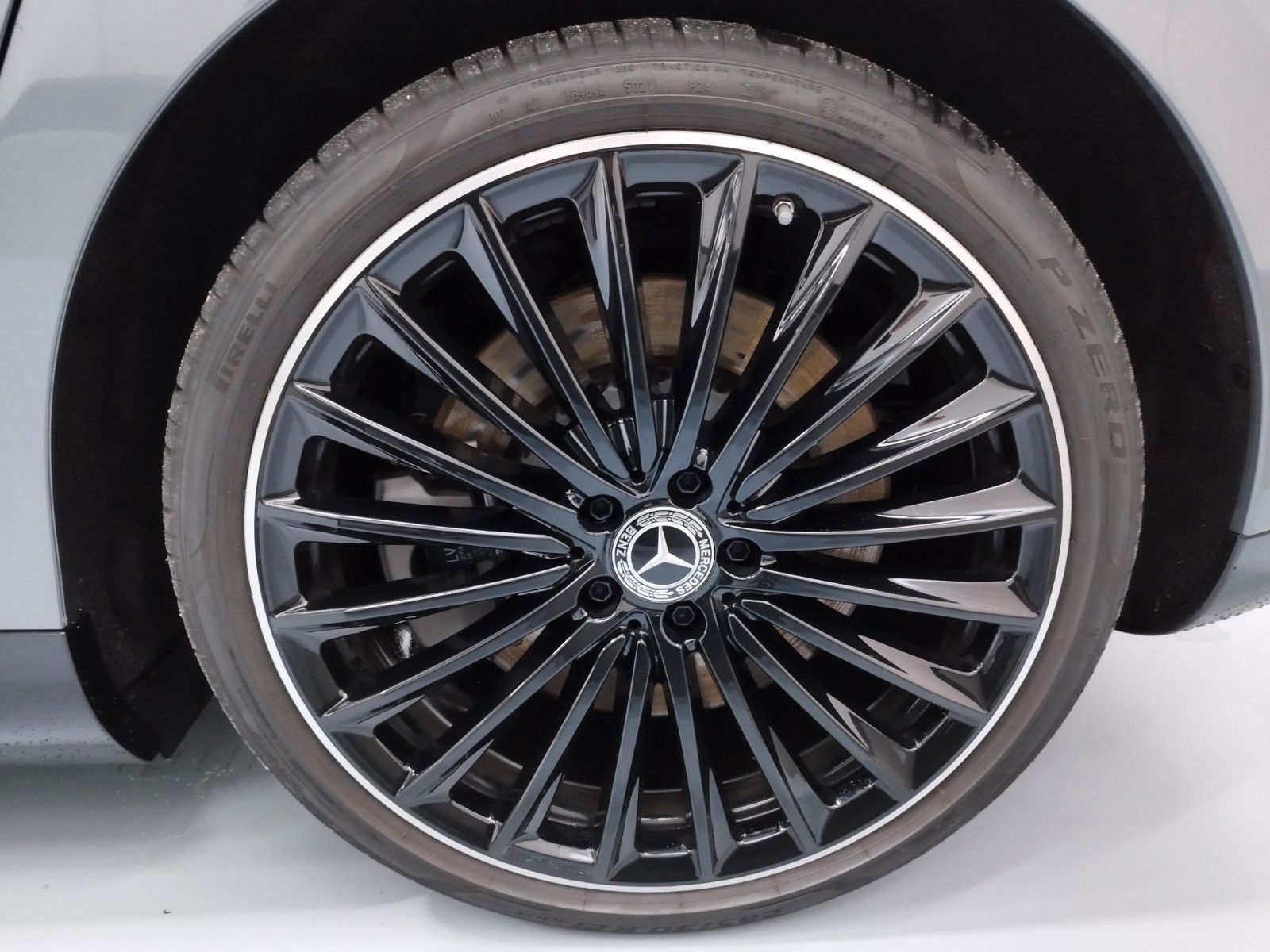 Mercedes EQE350+ + 21" AMG-Line Premium+