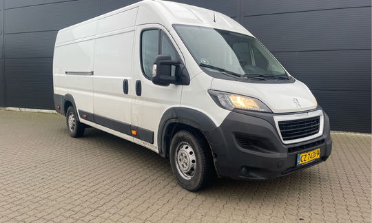 Peugeot Boxer 435 L4H2 2,2 BlueHDi Premium Pro 165HK Van 6g 4d