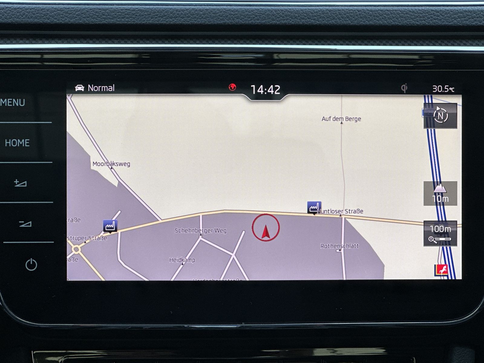 Skoda Superb Combi 4x4 Sportline NAV+XEN+AHK+PANO+ACC
