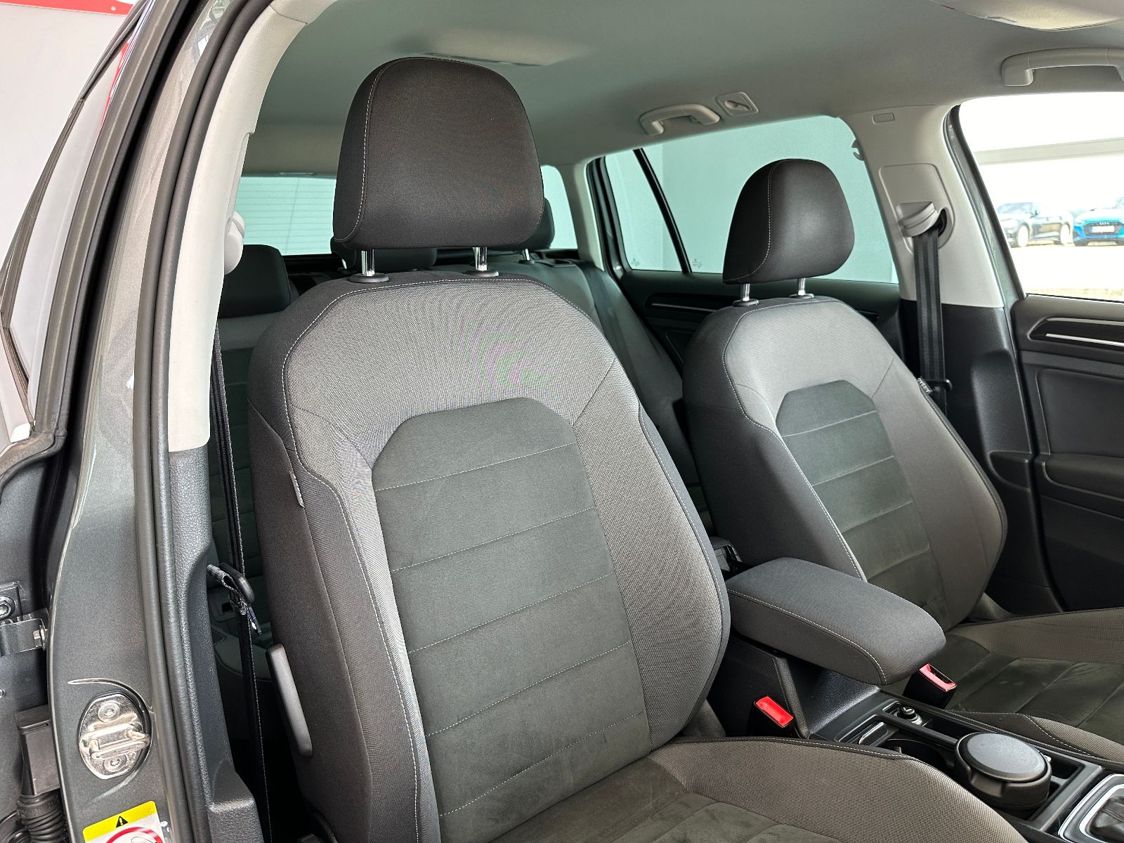 VW Golf Variant Highline 1.5TSI Navi ACC LED 5J.Ga