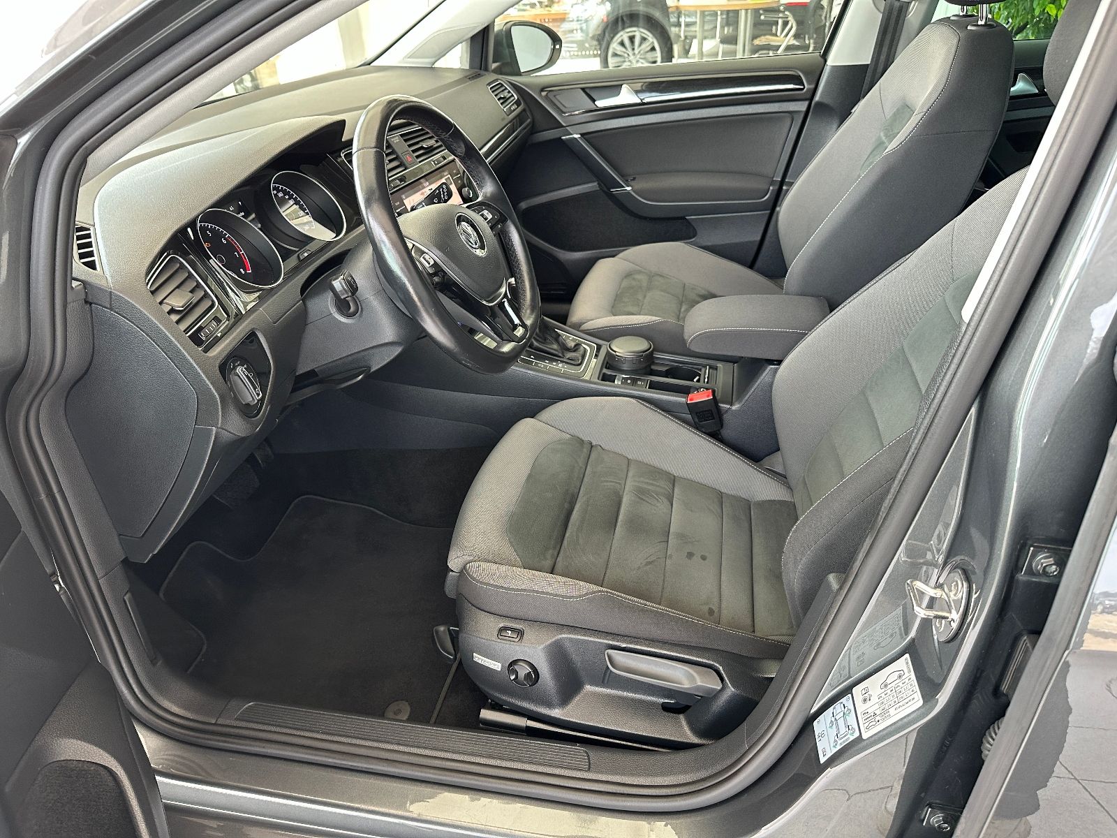 VW Golf Variant Highline 1.5TSI Navi ACC LED 5J.Ga