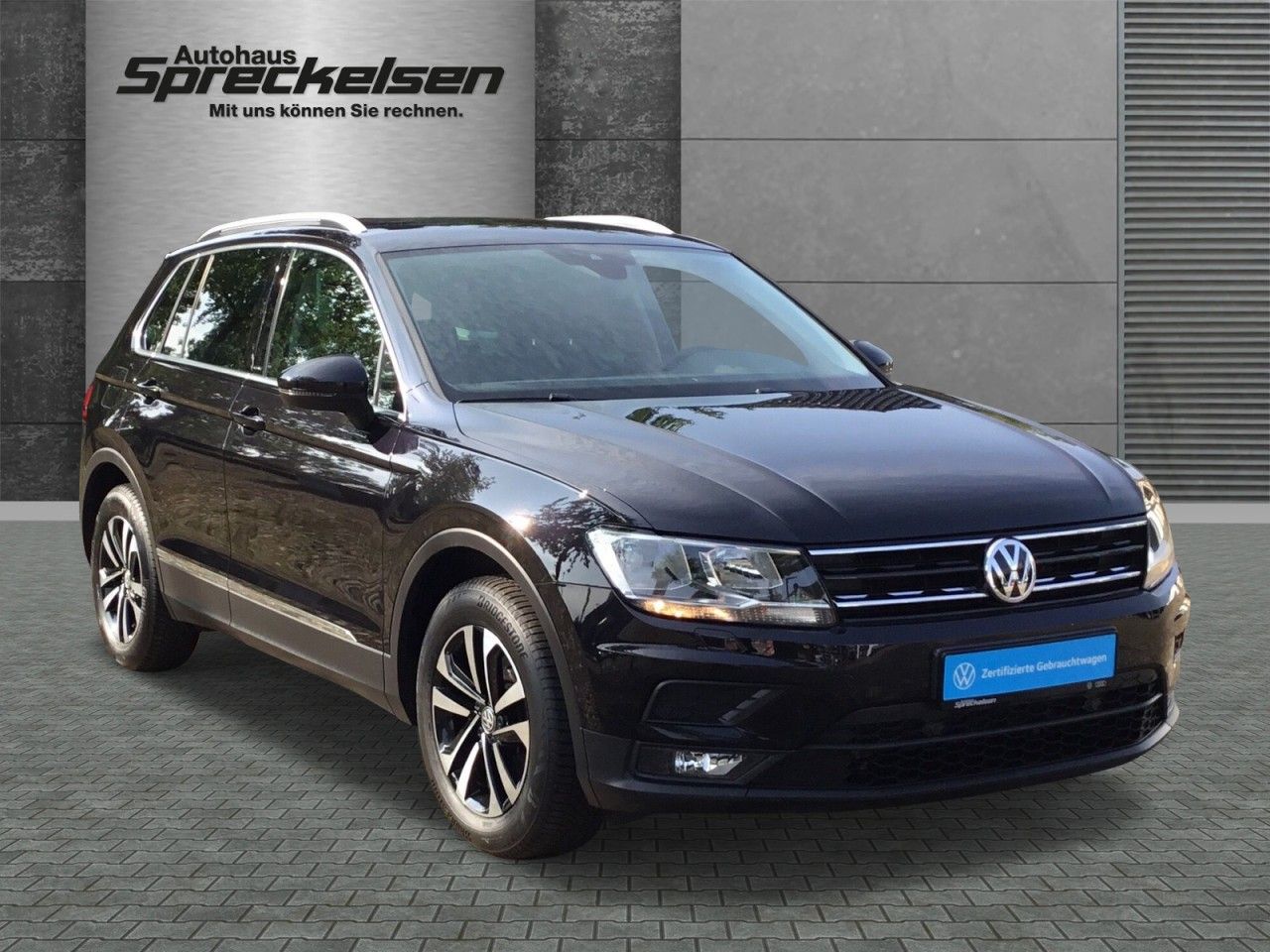 VW Tiguan 2.0 TDI IQ.DRIVE++AHK++Navi++Winterpaket+