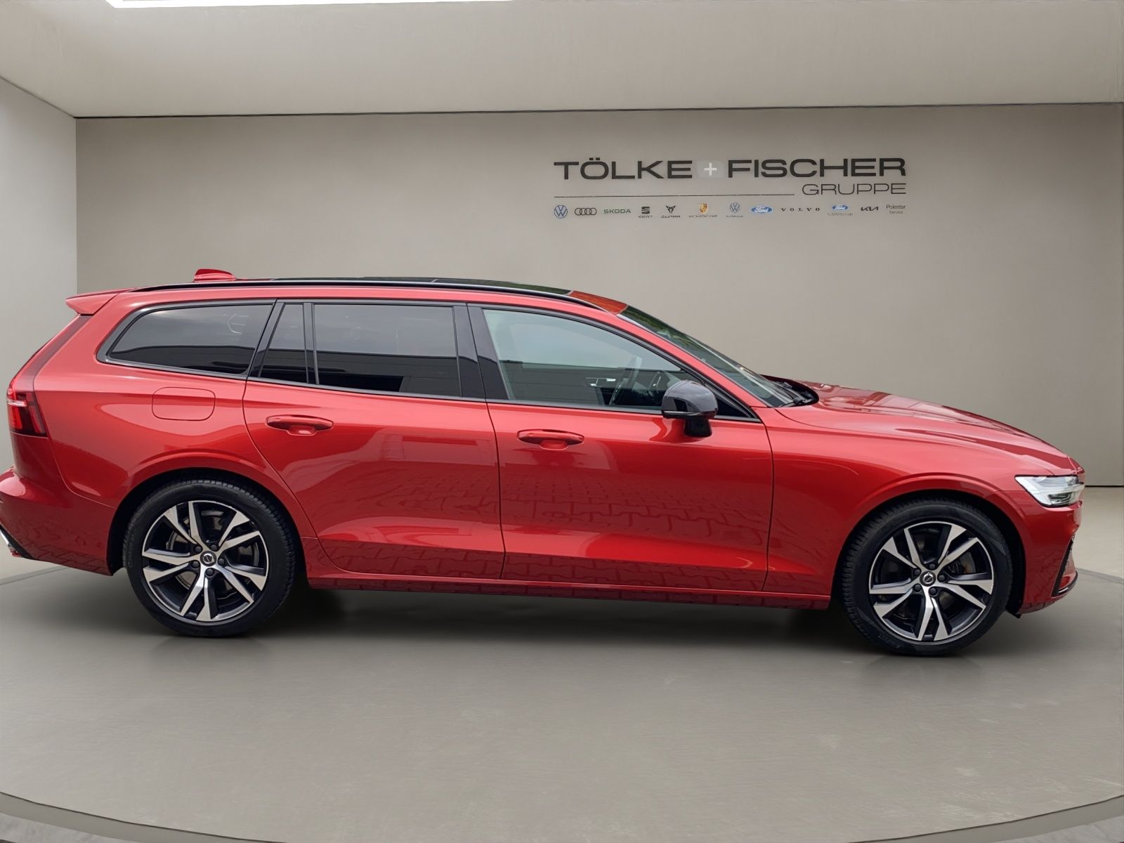 Volvo V60 Kombi T6 Twin Engine R Design FLA HUD LM SD