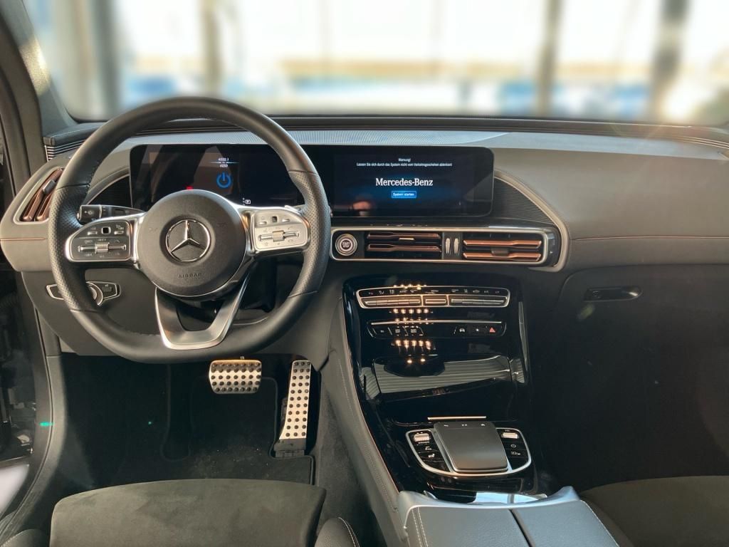 Mercedes EQC400 4M AMG-Line+SD+AHK+DISTRO+MULTIBEAM+MBUX