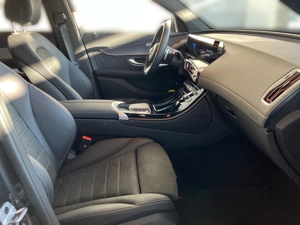 Mercedes EQC400 4M AMG-Line+SD+AHK+DISTRO+MULTIBEAM+MBUX
