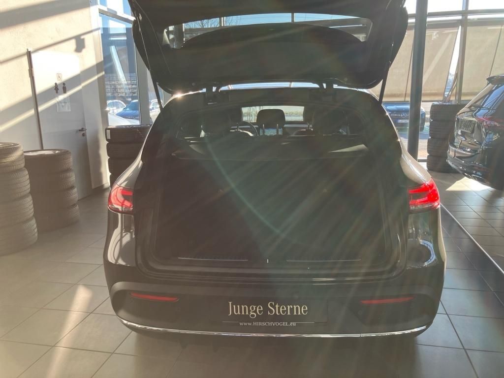 Mercedes EQC400 4M AMG-Line+SD+AHK+DISTRO+MULTIBEAM+MBUX