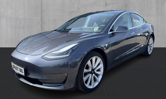 Tesla Model 3  Long Range AWD 4d